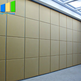 La prueba de los sonidos divide las paredes de división movibles del Mdf del panel acústico del tabique del acordeón de las puertas de plegamiento en Dubai